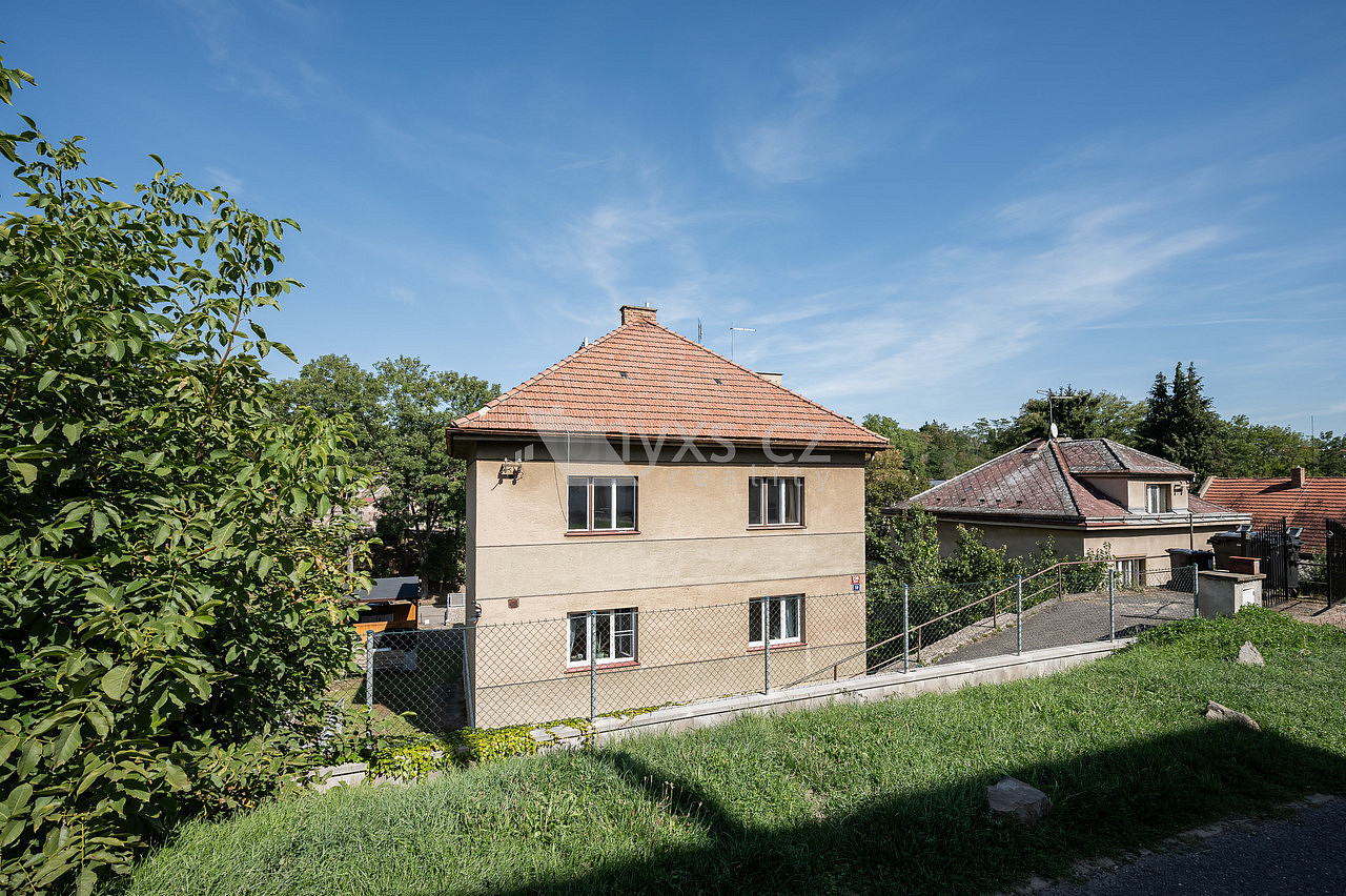 Prodej domu 440 m² s pozemkem 732 m² – fotografie 2