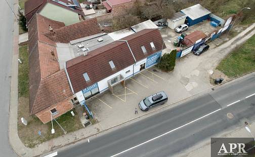 Pronájem obchodních prostor 286 m², 1. května, Uherský Brod - Těšov, okres Uherské Hradiště
