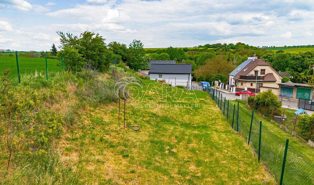 Prodej domu 81 m² s pozemkem 911 m², Zvoleněves – náhled fotky 3