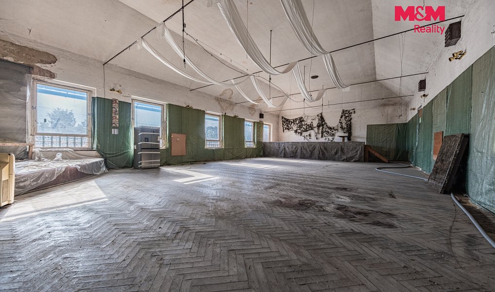 Prodej obchodních prostor 600 m², Nová Ves – náhled fotky 8