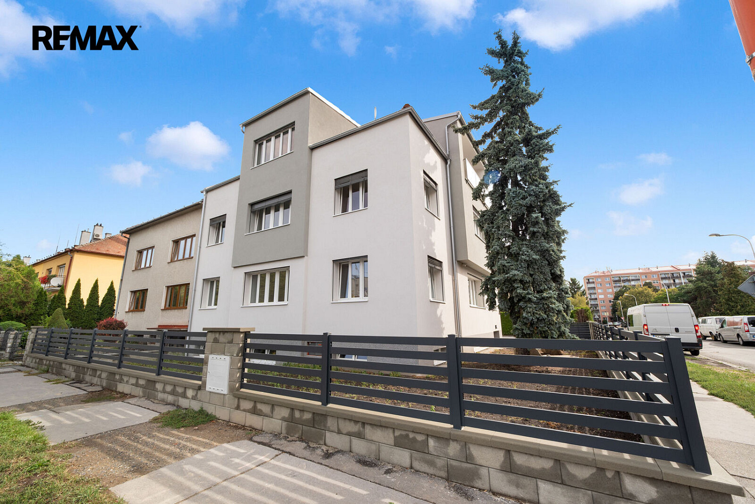 Pronájem bytu 4+kk 115 m²