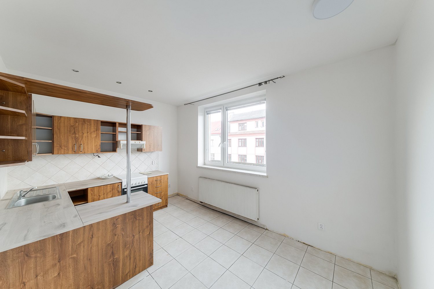 Pronájem bytu 3+kk 69 m² – pohled 3