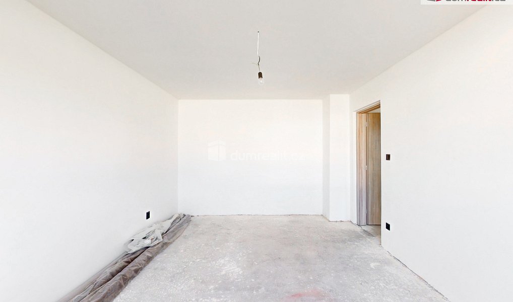 Prodej domu 460 m² s pozemkem 225 m², Vědomice – náhled fotky 31