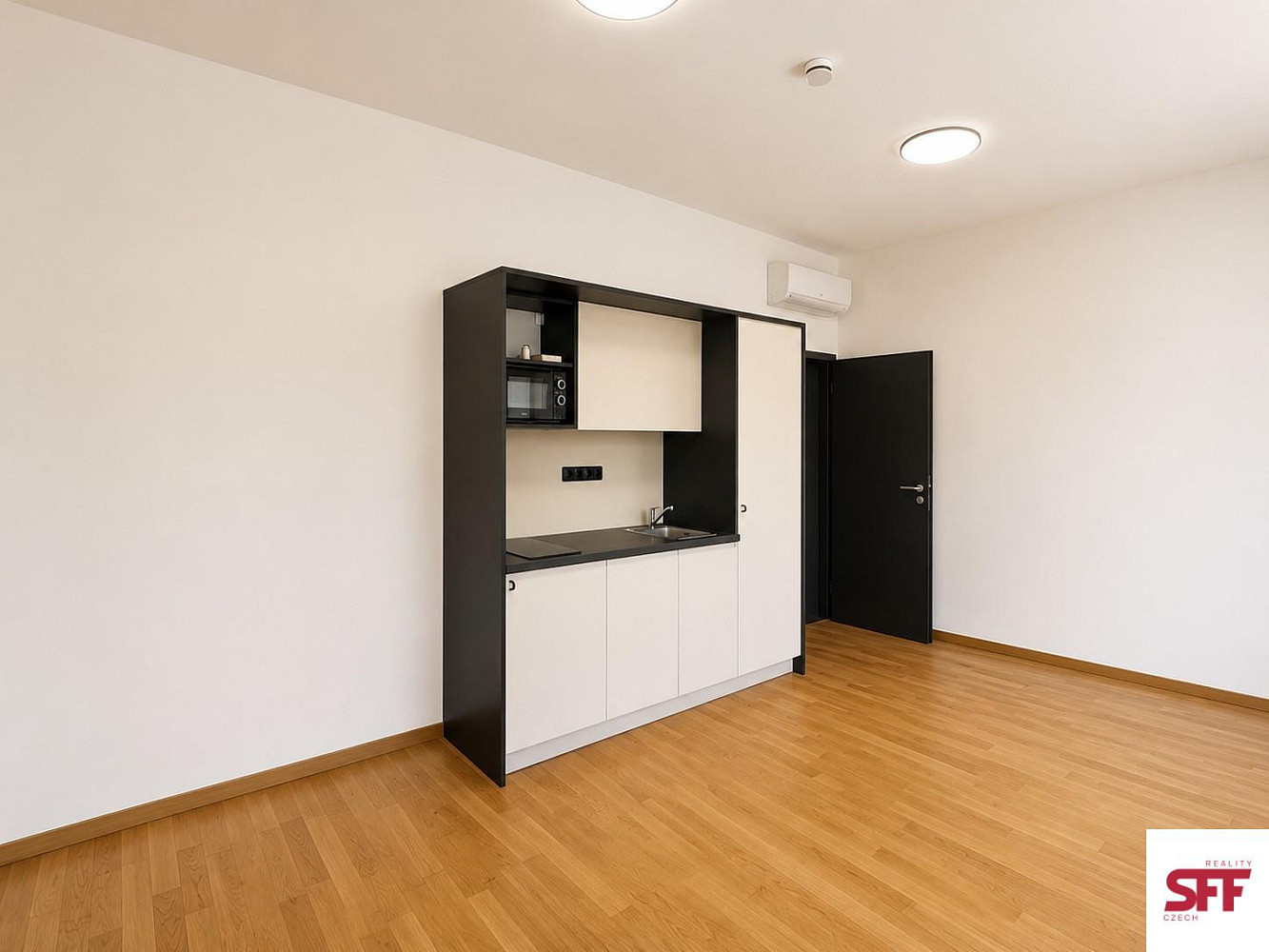 Pronájem bytu 1+kk 25 m² — photo 3