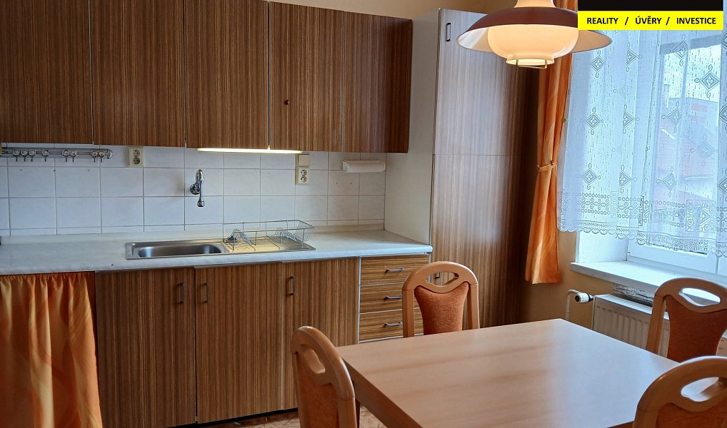 Prodej domu 258 m² s pozemkem 938 m², Vítkov – náhled fotky 3