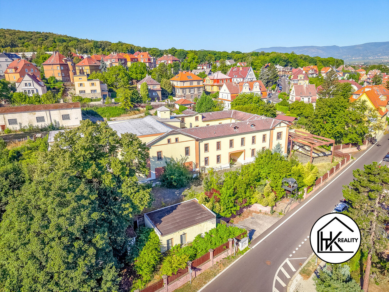 Prodej obchodních prostor 3 000 m²
