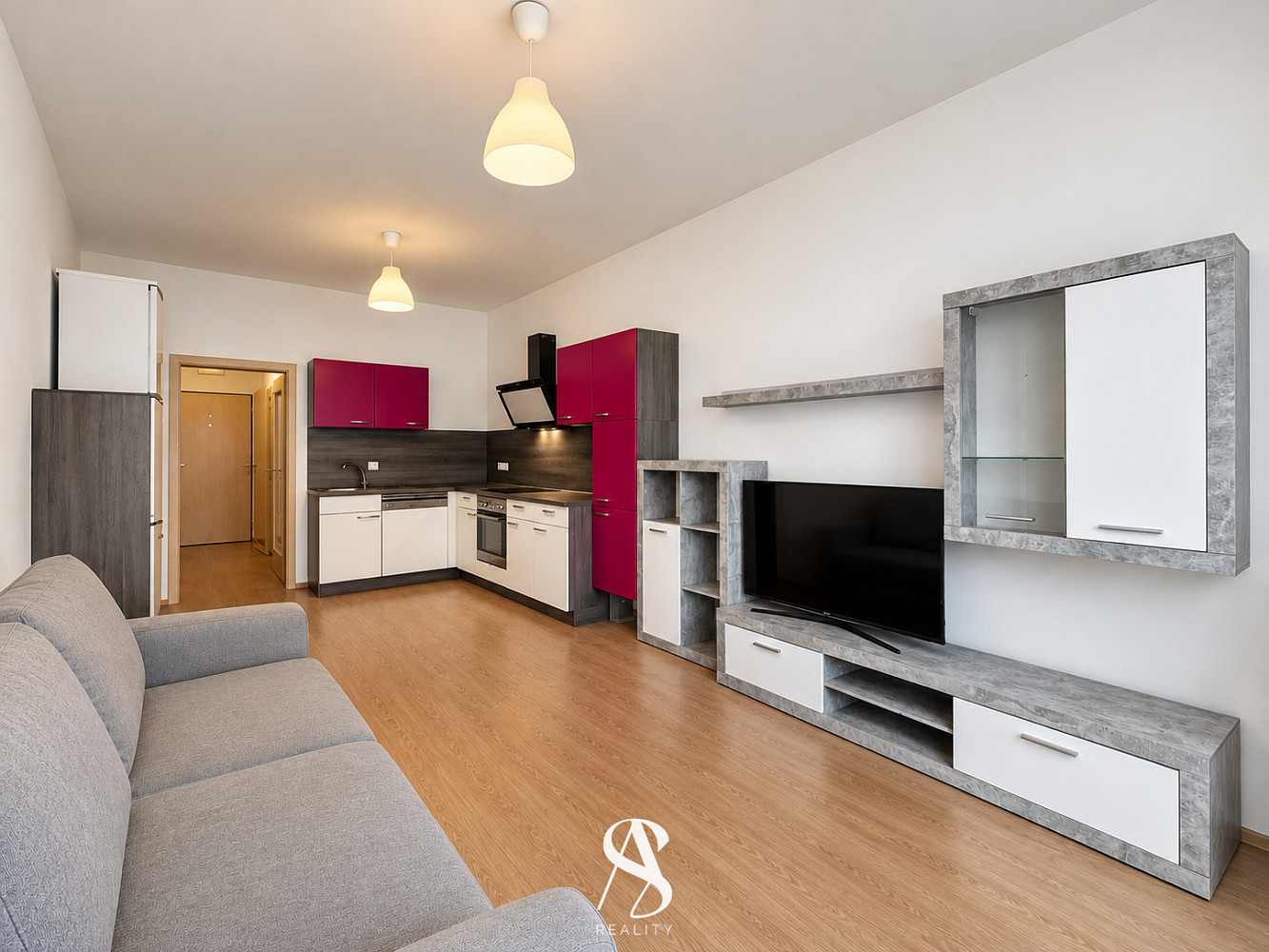 Pronájem bytu 1+kk 32 m² – fotografie 3