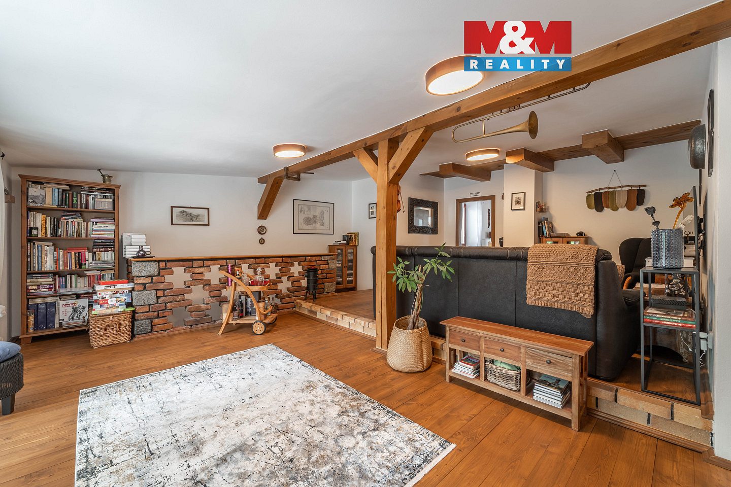 Prodej domu 169 m² s pozemkem 1 039 m²