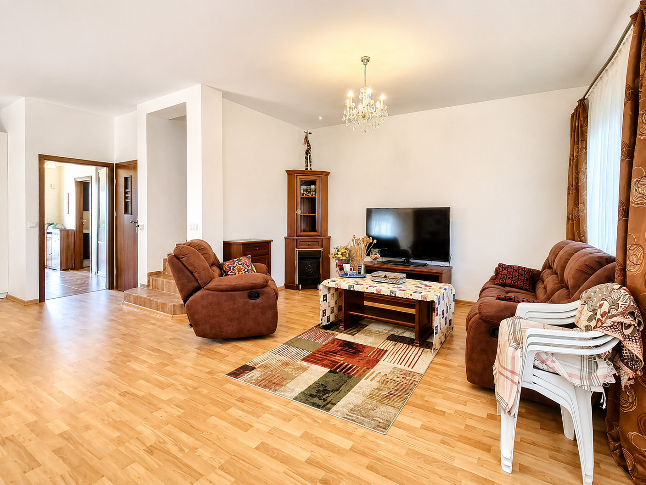 Prodej domu 140 m² s pozemkem 331 m² – fotografie 3