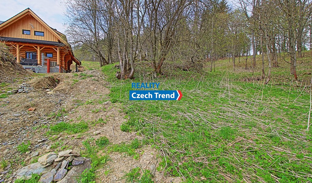 Prodej stavebního pozemku 3 051 m², Huzová – náhled fotky 3