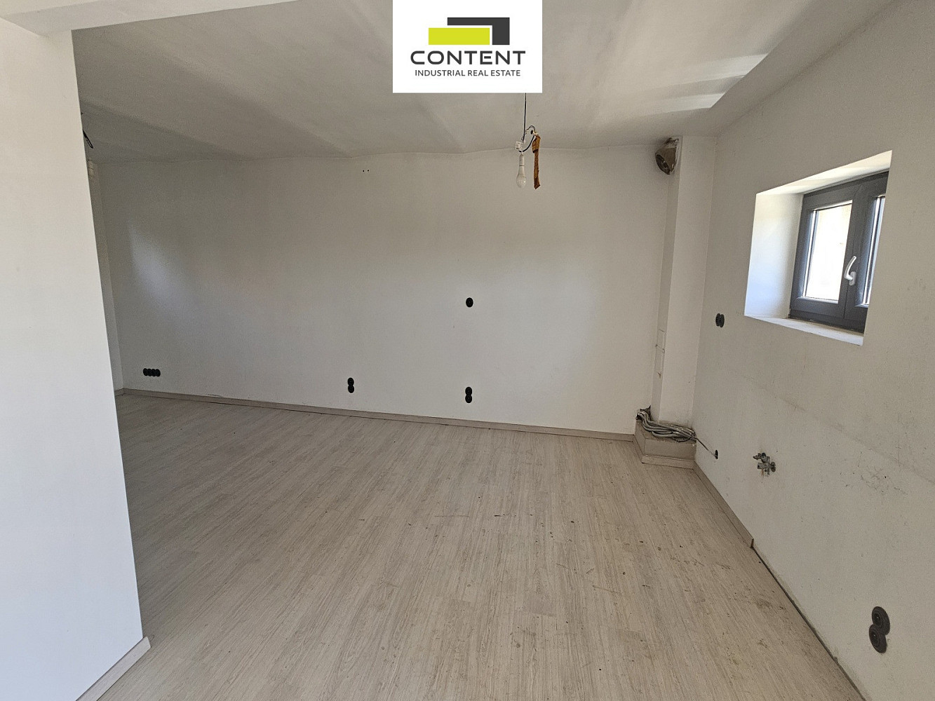 Pronájem výrobních prostor 1 618 m² – pohled 5