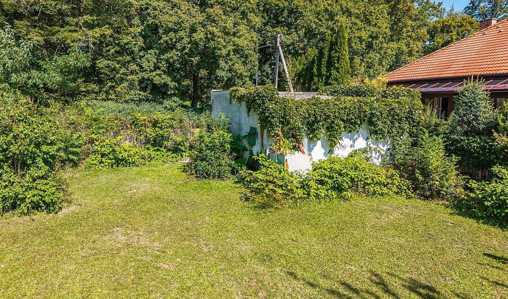 Prodej stavebního pozemku 1 775 m², Holice – náhled fotky 15