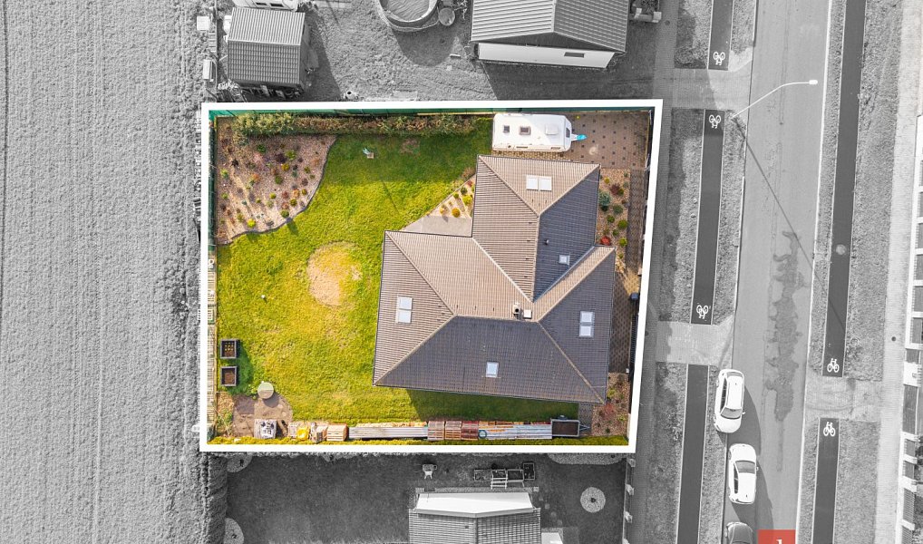 Prodej domu 240 m² s pozemkem 812 m², Žiželice – náhled fotky 3