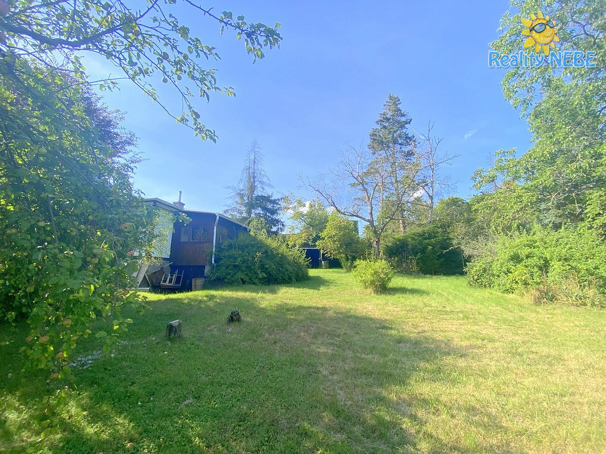 Prodej stavebního pozemku 2 142 m² – fotografie 5