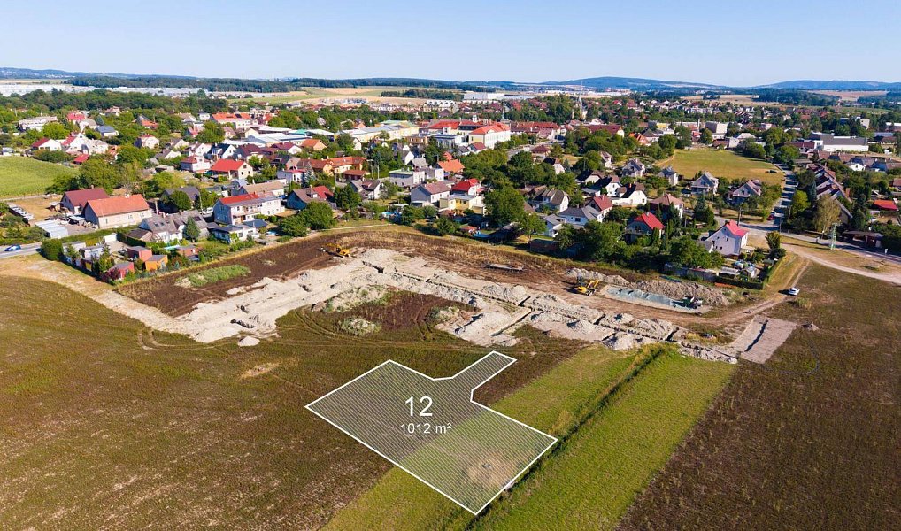 Prodej stavebního pozemku 1 012 m², Solnice – náhled fotky 2