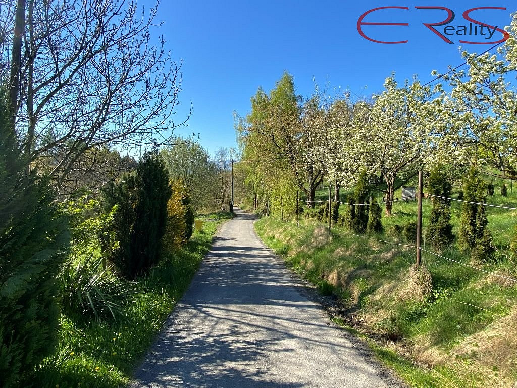 Prodej stavebního pozemku 1 550 m² – fotografie 5