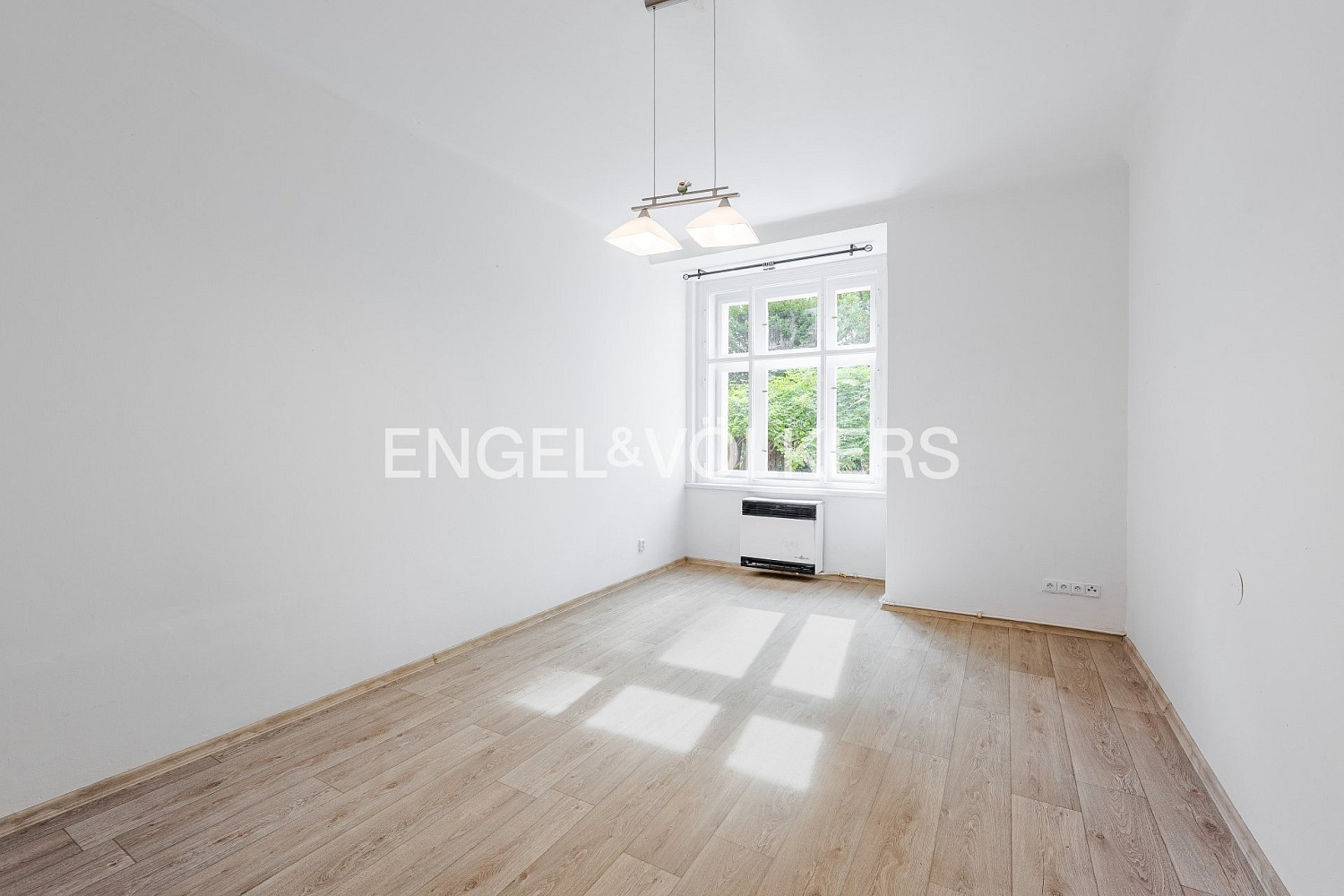 Pronájem bytu 1+1 45 m²