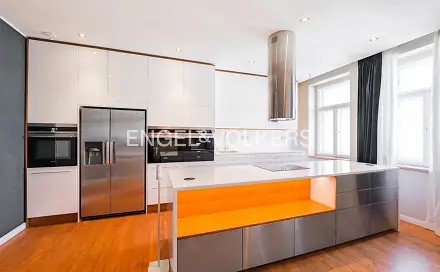 Pronájem bytu 3+kk 86 m², Korunní, Praha 10 - Vinohrady