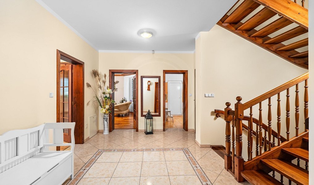 Prodej domu 340 m² s pozemkem 1 147 m², Tábor – náhled fotky 23