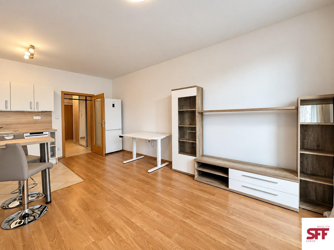 Pronájem bytu 1+kk 35 m² – fotografie 3