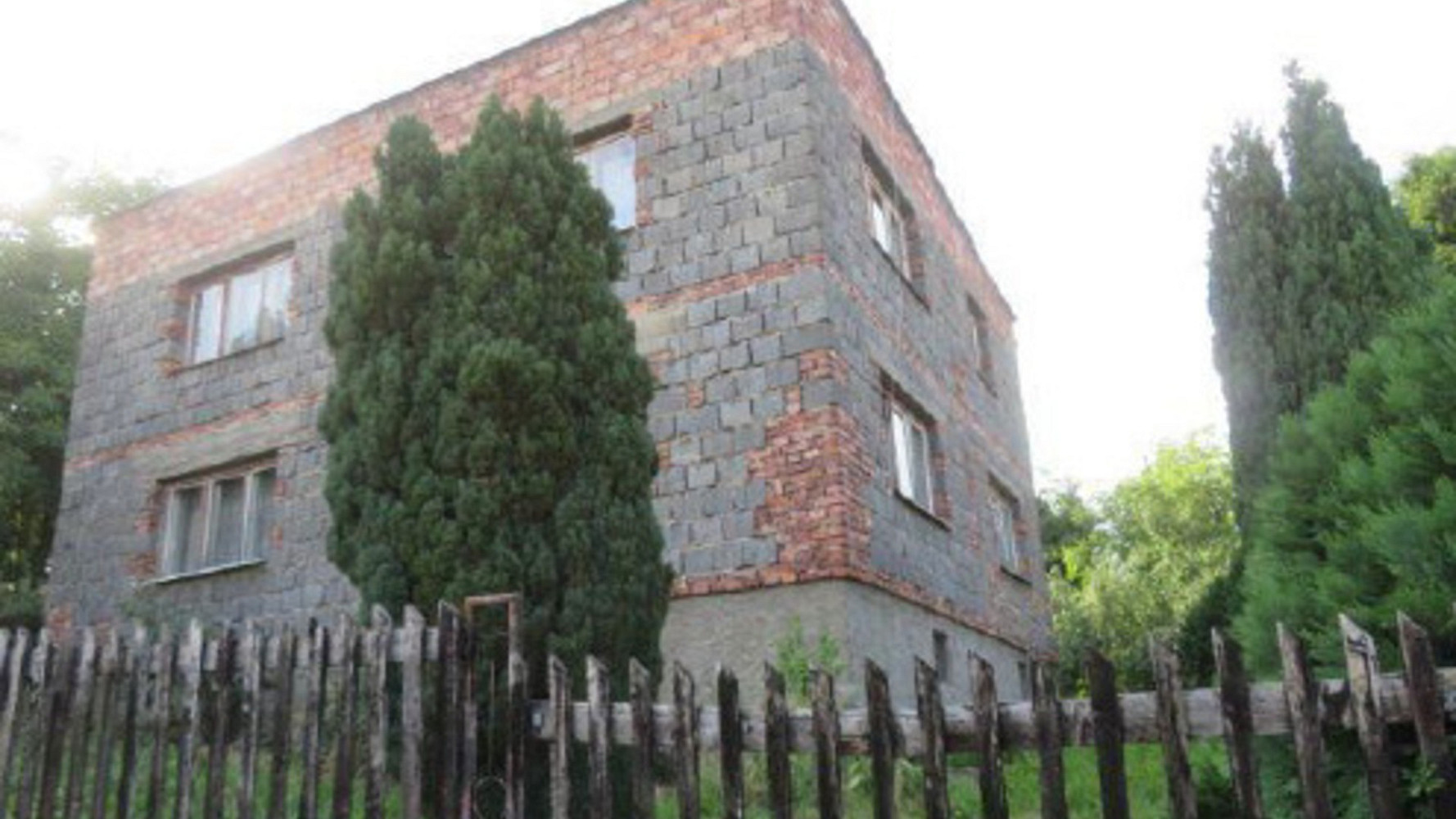 Dražba domu 111 m² s pozemkem 1 m²