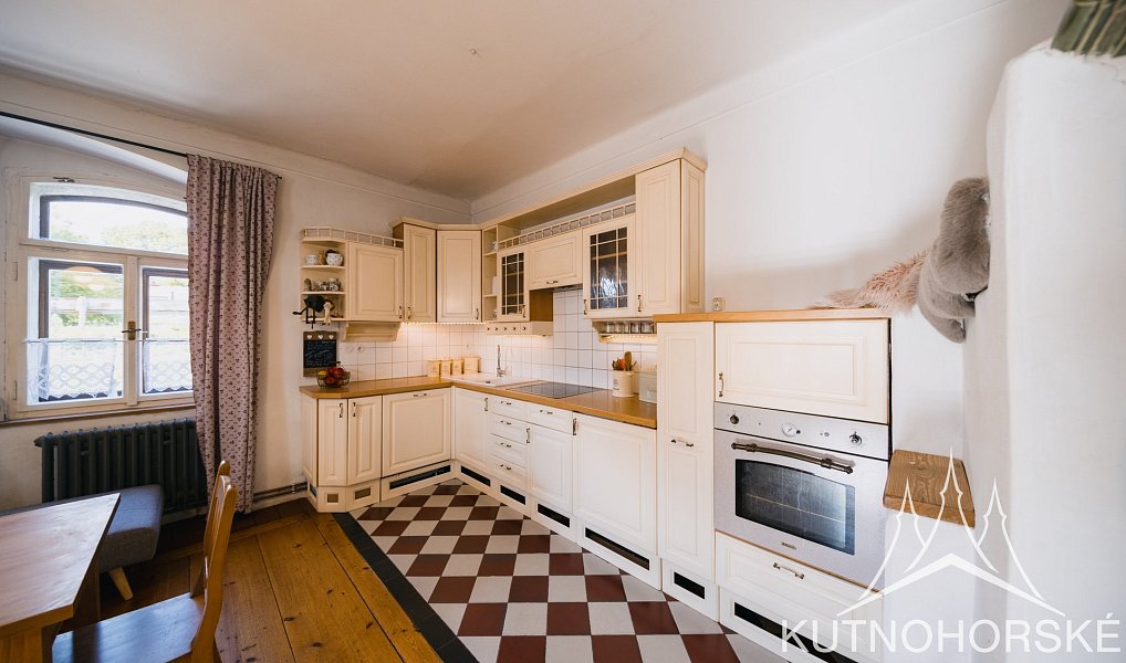 Prodej domu 414 m² s pozemkem 1 000 m², Velenka – náhled fotky 10