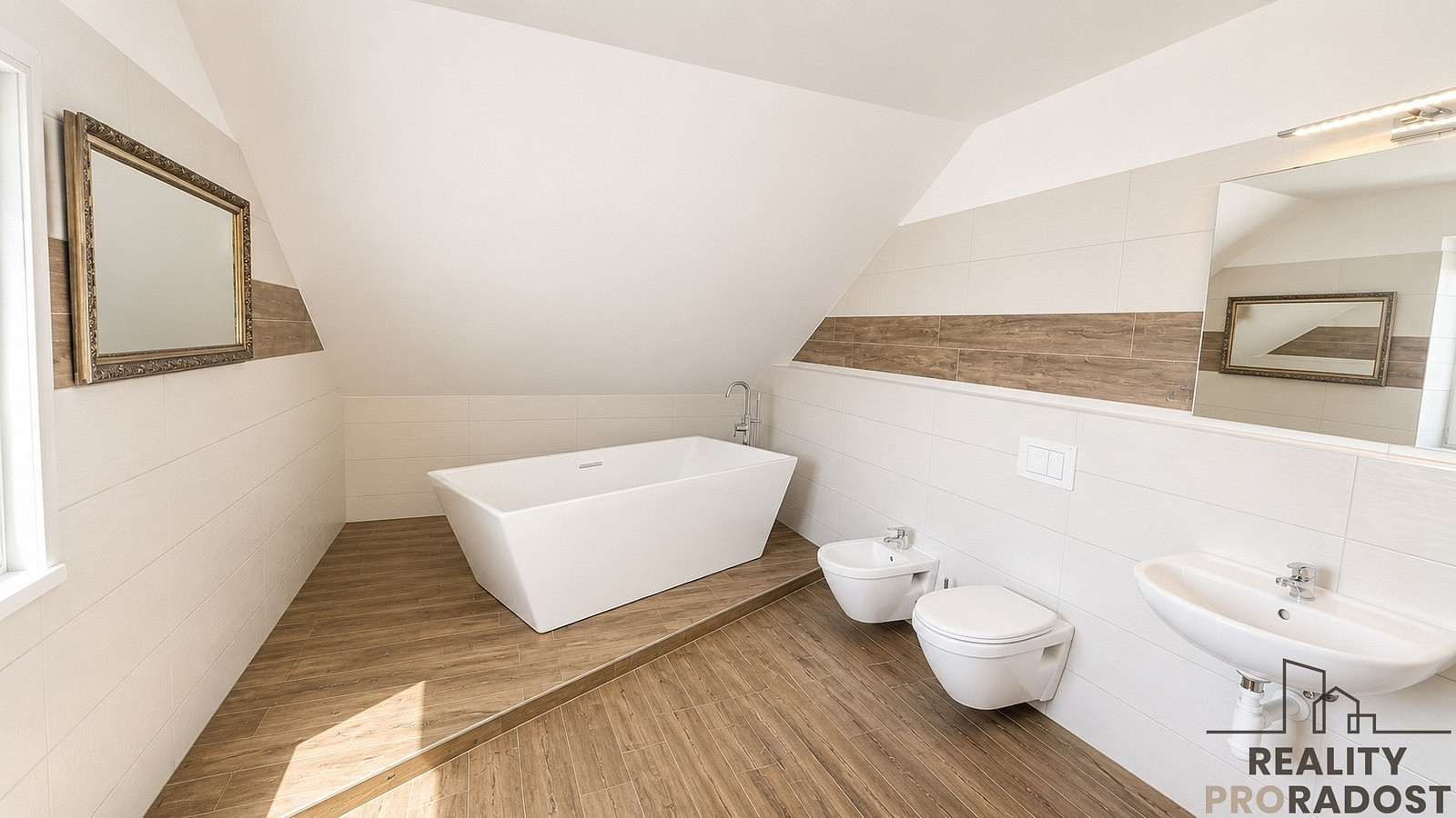 Pronájem domu 180 m² s pozemkem 1 m² — photo 4
