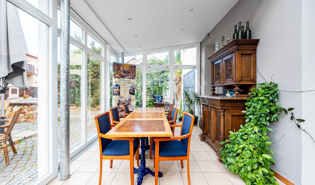 Prodej domu 377 m² s pozemkem 577 m², Radnice – náhled fotky 28