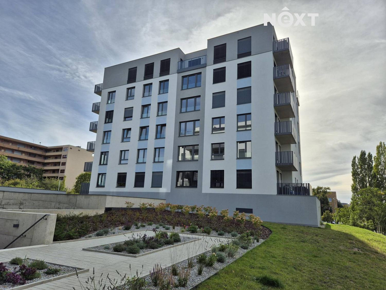 Pronájem bytu 1+kk 31 m² – fotografie 2