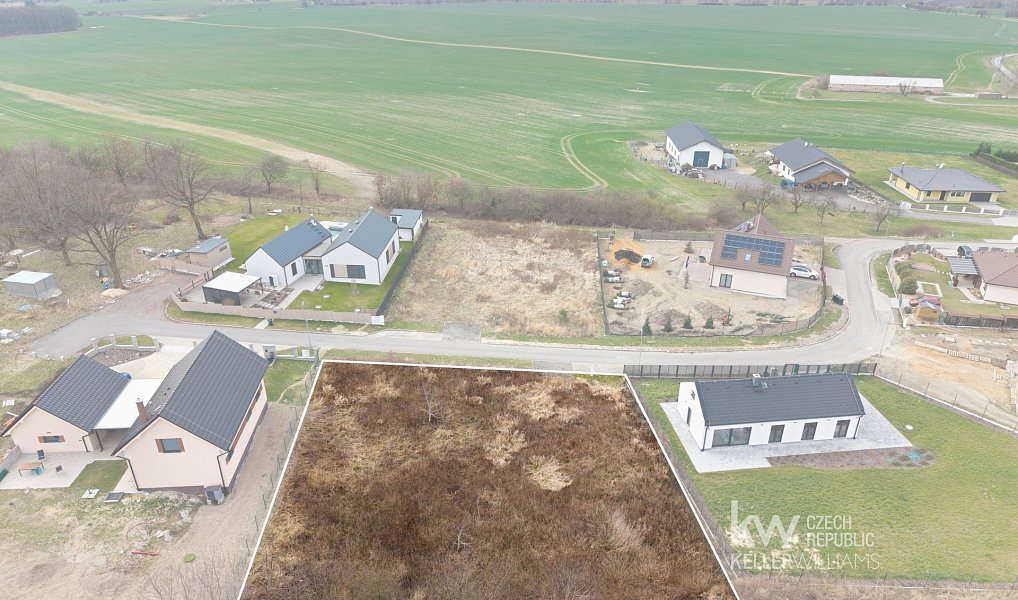 Prodej stavebního pozemku 1 257 m², Obruby – náhled fotky 6