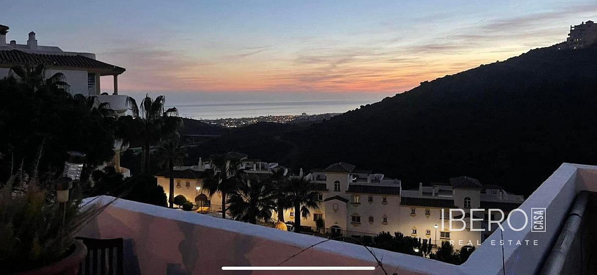 Piso 2+kk – Mijas, Urbanización Sitio de Calahonda - Vista 3