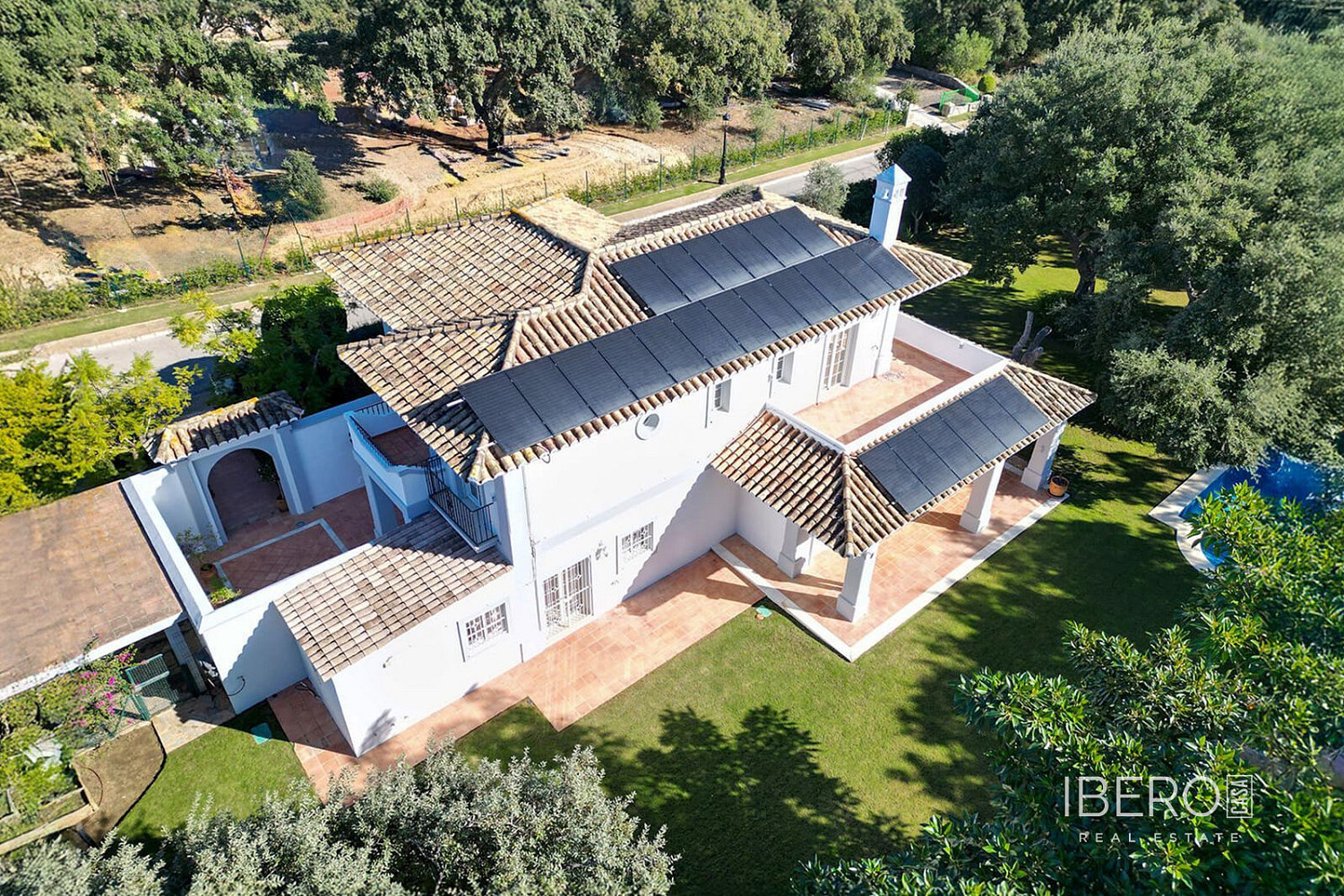 Prodej domu 276 m² s pozemkem 1 995 m²