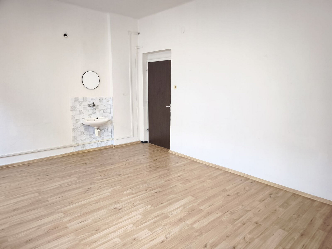 Pronájem kanceláře 26 m², Plzeň – pohled 3