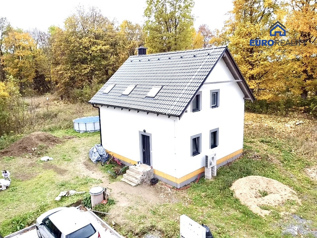 Prodej domu 144 m² s pozemkem 647 m² — photo 2