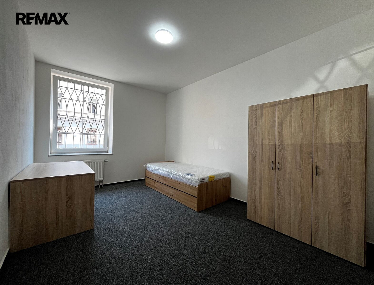 Pronájem bytu 1+kk 15 m² – fotografie 4