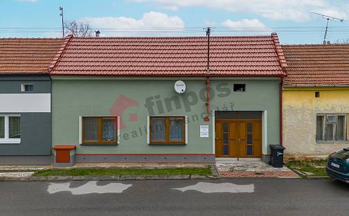 Prodej domu 330 m² s pozemkem 587 m², Nesovice, okres Vyškov