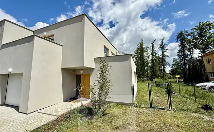 Prodej domu 181 m² s pozemkem 846 m², Na Čeperce, Unhošť, okres Kladno