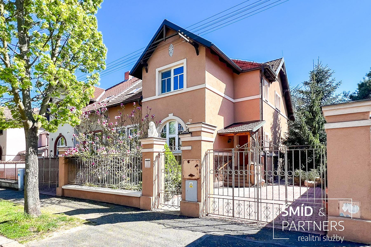 Prodej domu 186 m² s pozemkem 355 m²