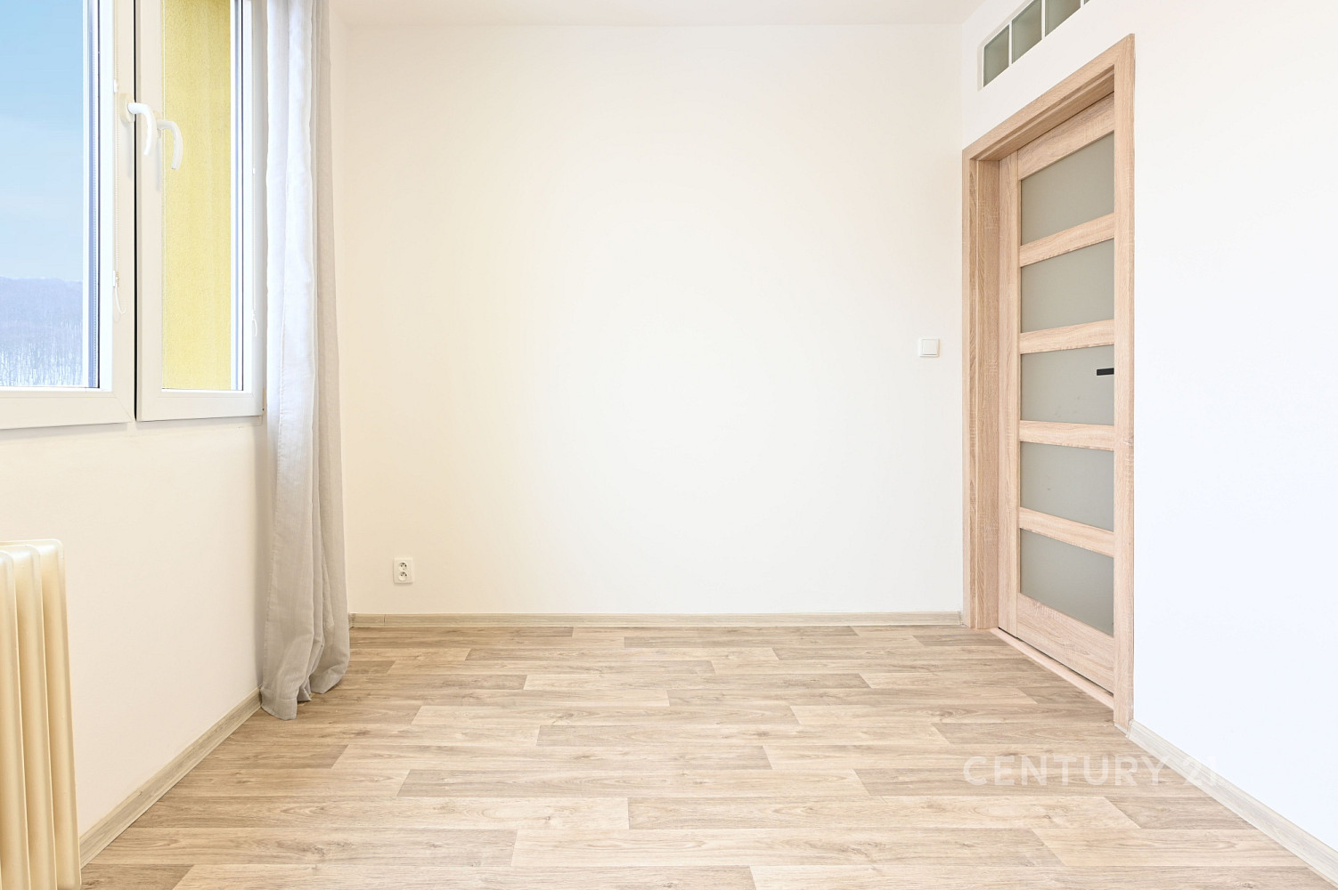 Pronájem bytu 2+kk 42 m² – fotografie 4