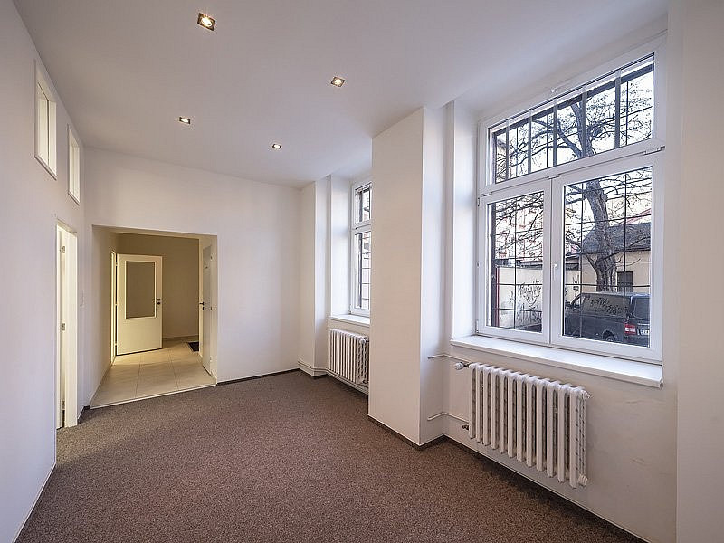 Pronájem obchodních prostor 78 m² — photo 4