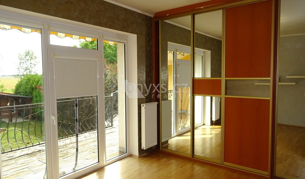 Prodej domu 212 m² s pozemkem 471 m², Jeneč – náhled fotky 15