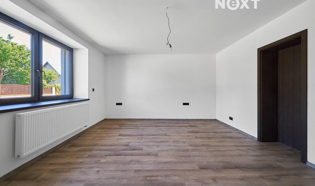 Prodej domu 164 m² s pozemkem 375 m², Srch – náhled fotky 25