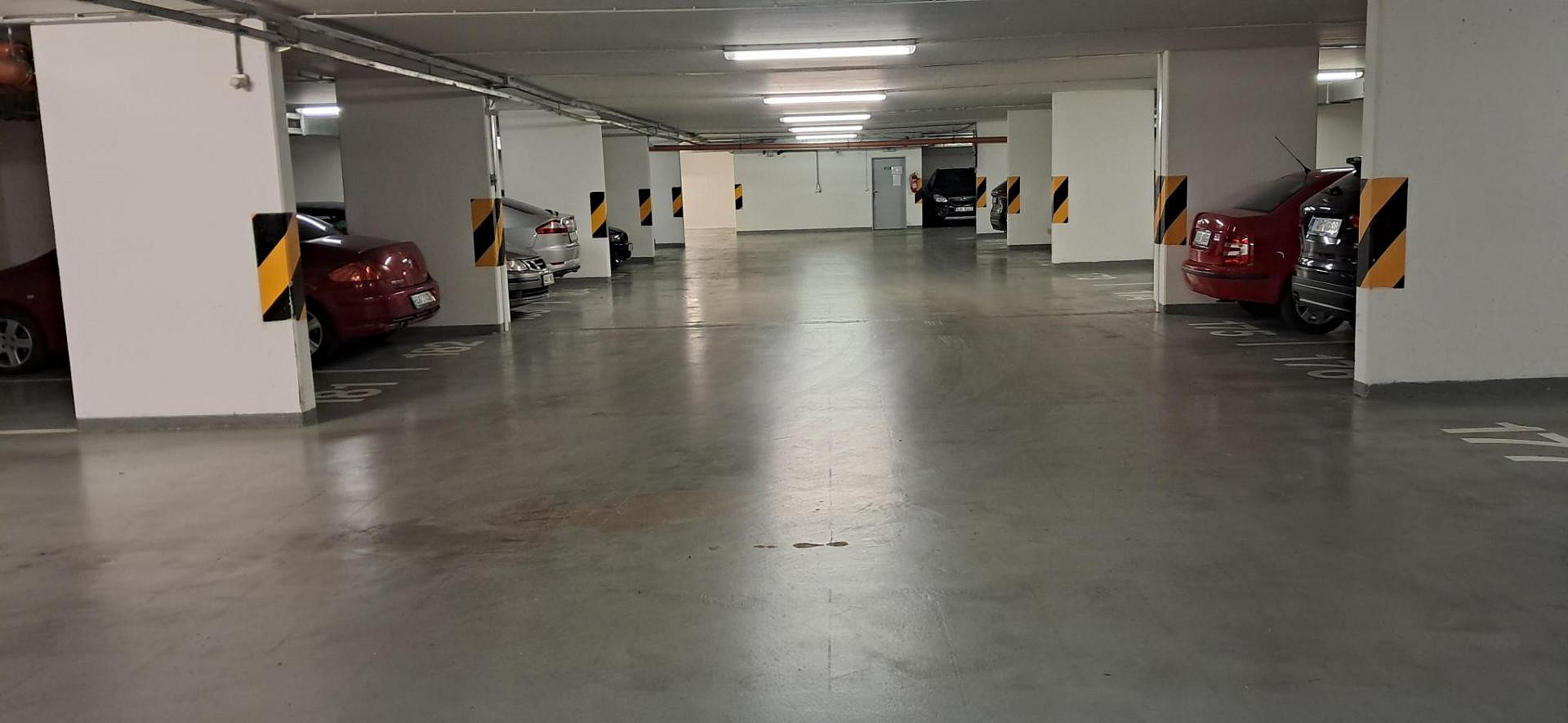 Prodej parkovacích stání, 2 x 11,5m2, Názovská, Strašnice – fotografie 4
