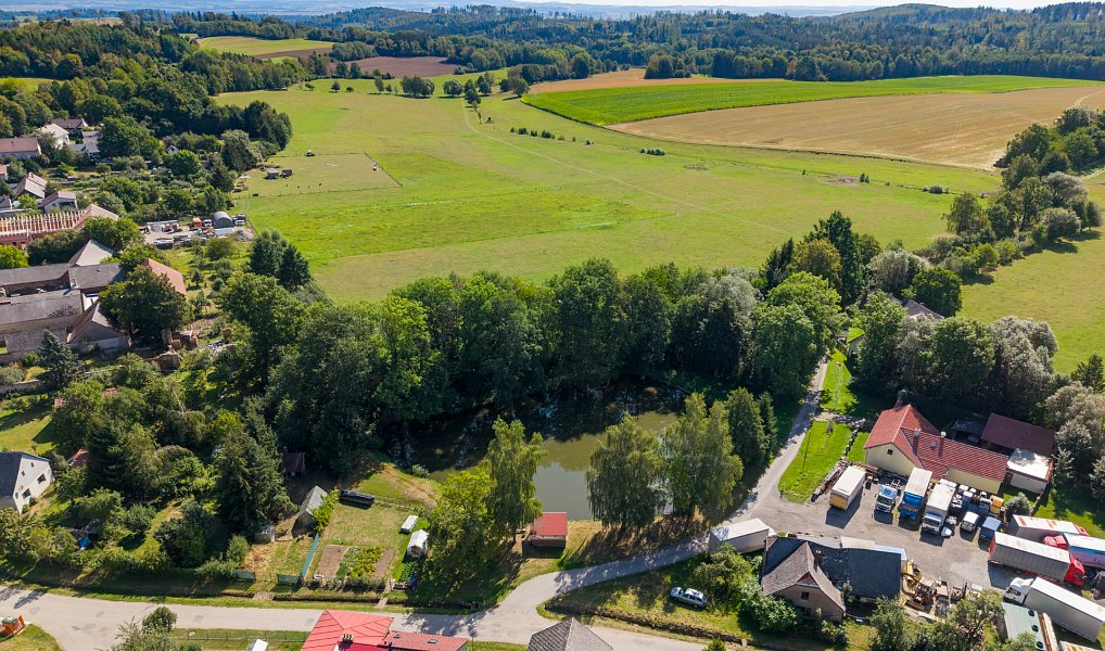 Prodej domu 100 m² s pozemkem 977 m², Štoky – náhled fotky 2