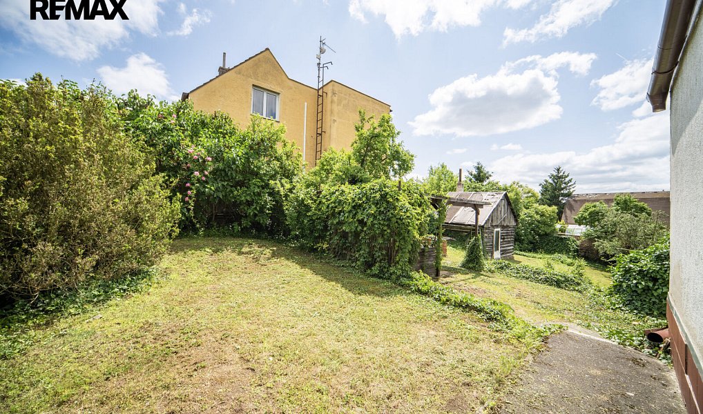 Prodej stavebního pozemku 705 m², Praha – náhled fotky 14