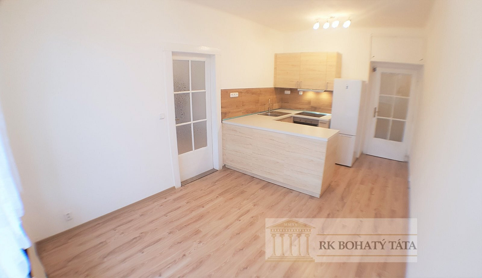 Pronájem bytu 2+kk 51 m² – fotografie 2