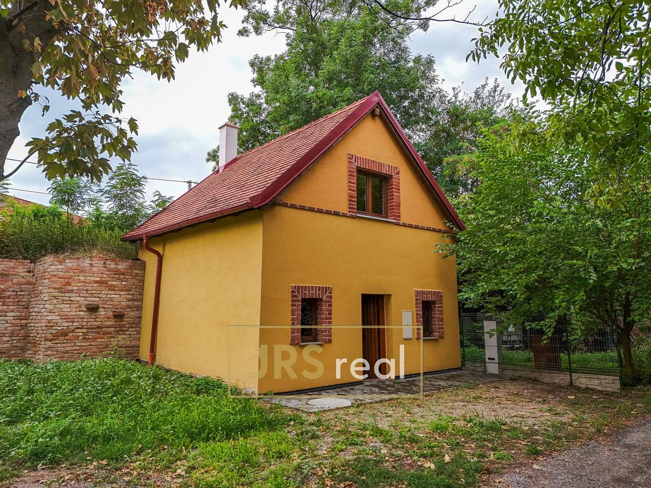 Novostavba vinného sklepa 84 m2 s ubytováním, Hrušovany nad Jevišovkou