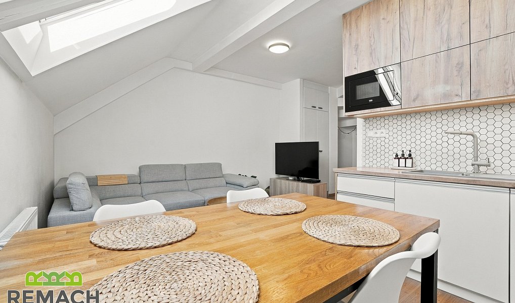 Prodej bytu 4+kk 112 m², Staré Město – náhled fotky 4