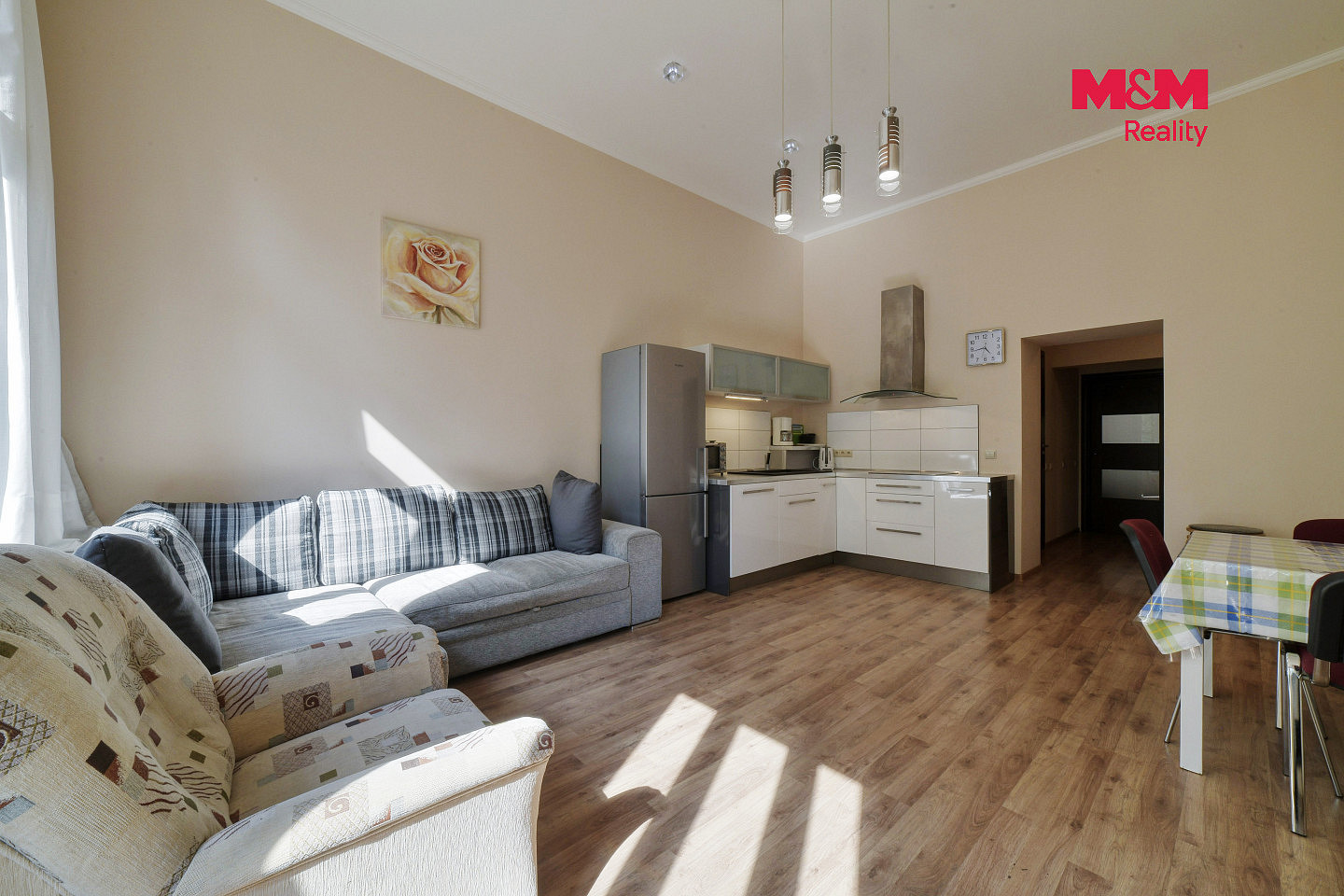 Pronájem bytu 3+kk 81 m² — photo 3