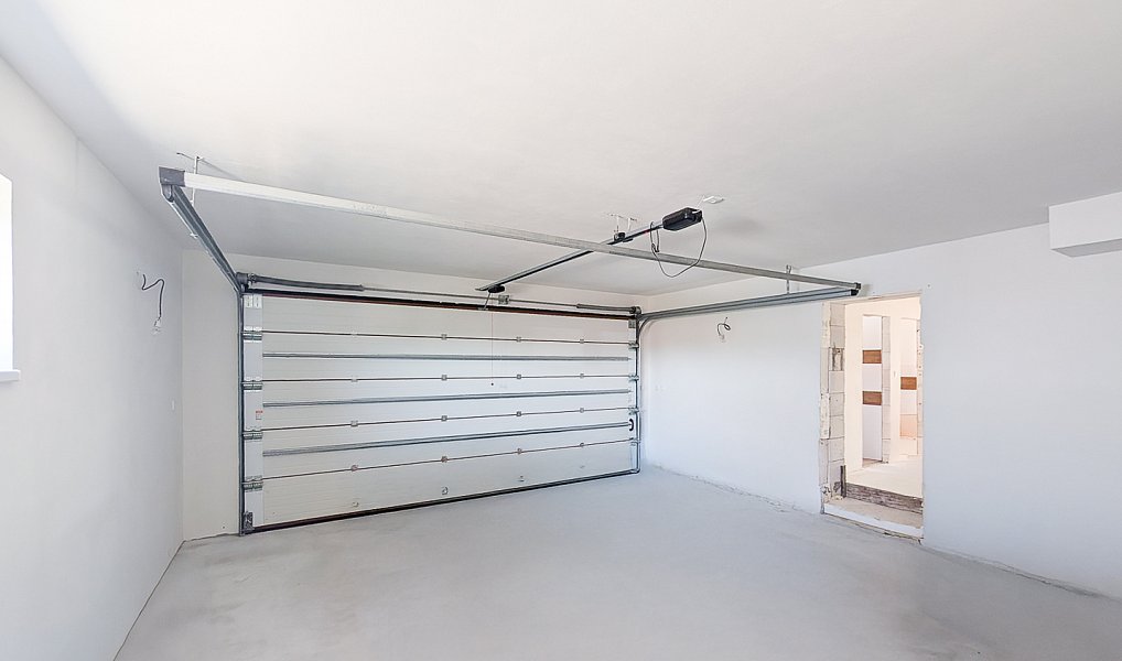 Prodej domu 246 m² s pozemkem 883 m², Peruc – náhled fotky 8